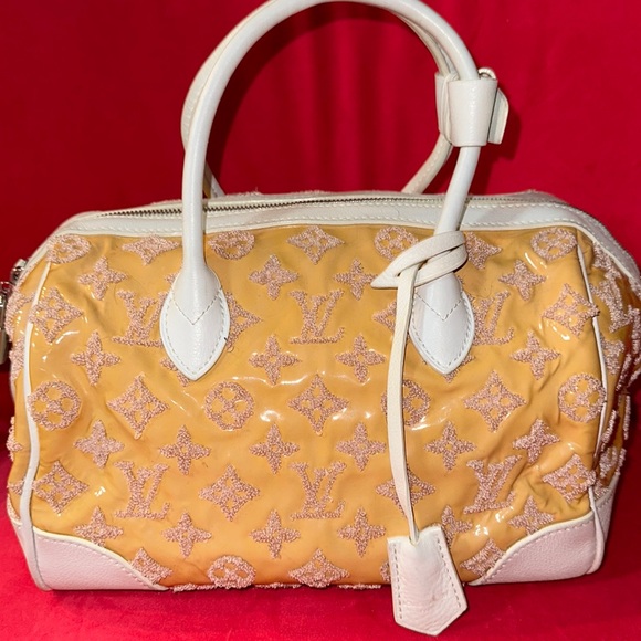 Louis Vuitton Limited Edition Rose Monogram Bouclettes Speedy Round Bag - Picture 2 of 16